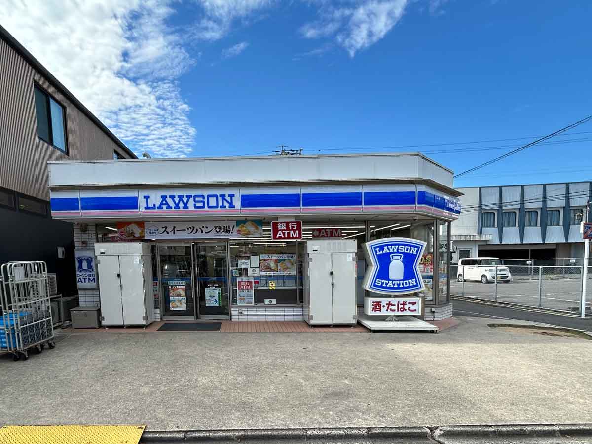 ローソン・ここで大体のお買い物は大丈夫ですね