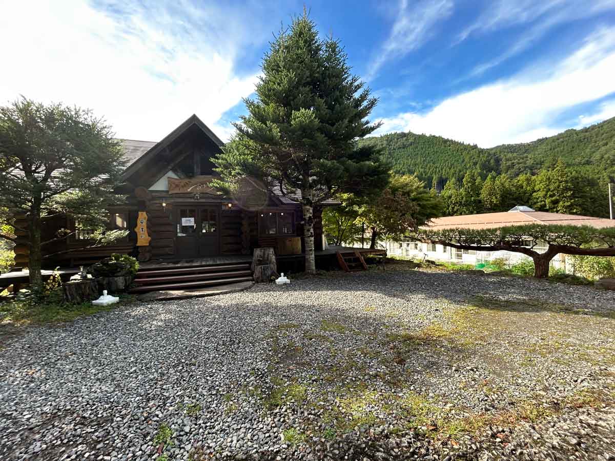 おおとり・仕立て松が見事