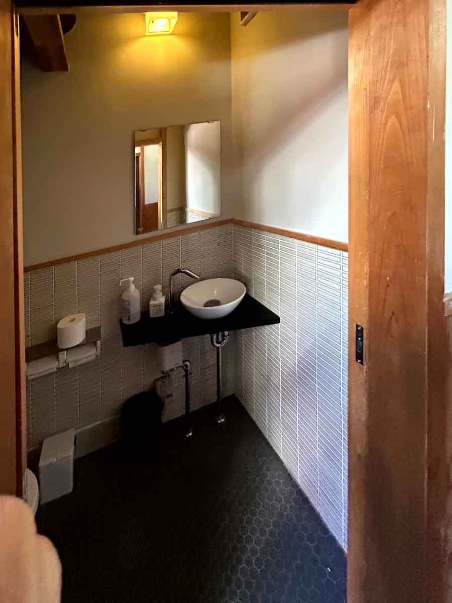 このトイレが土蔵だったかは不明です