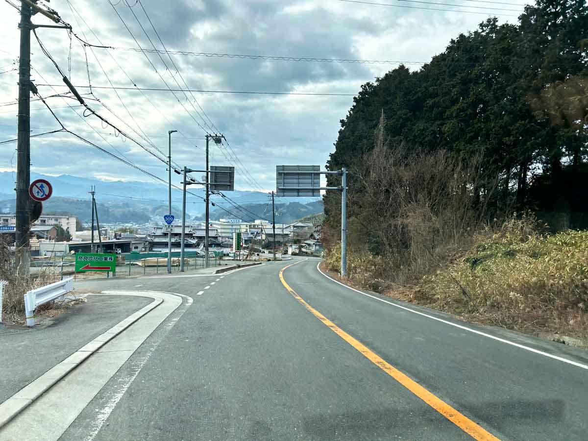 右折してしまうと…