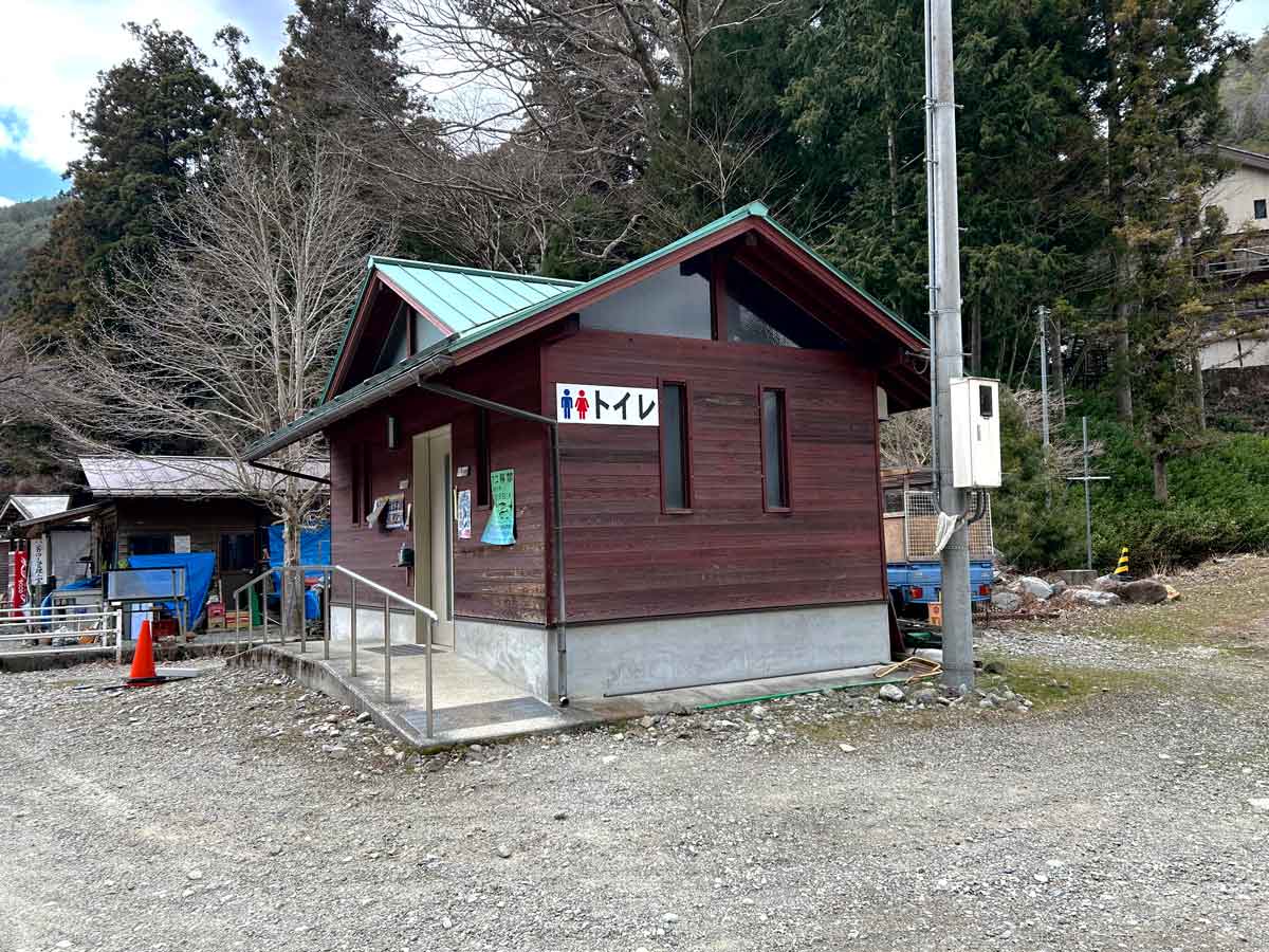 トイレの建物